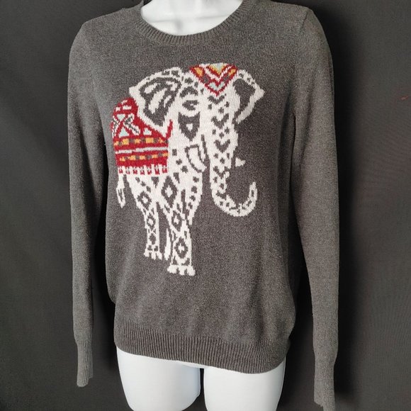HOLLISTER Tops - HOLLISTER ELEPHANT SWEATER